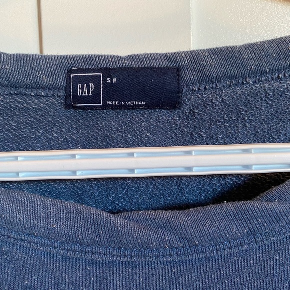 2/$30 ⚡️ - SWEATER | Women’s Gap size small - Picture 4 of 4